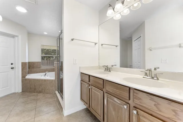 $2,700 | Undisclosed Address, Port St. Lucie, FL 34983