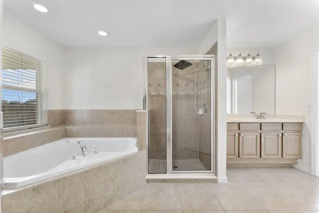 $2,700 | Undisclosed Address, Port St. Lucie, FL 34983