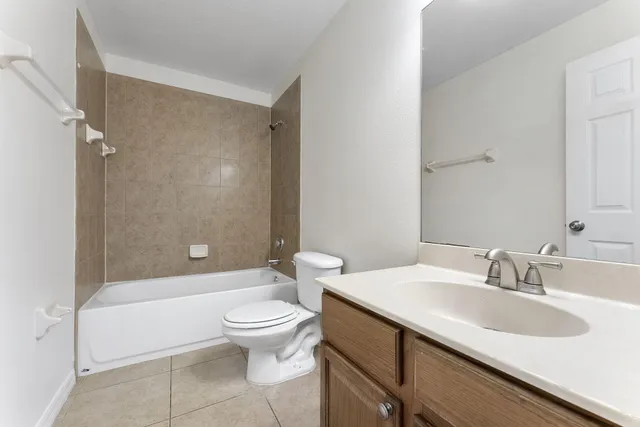 $2,700 | Undisclosed Address, Port St. Lucie, FL 34983