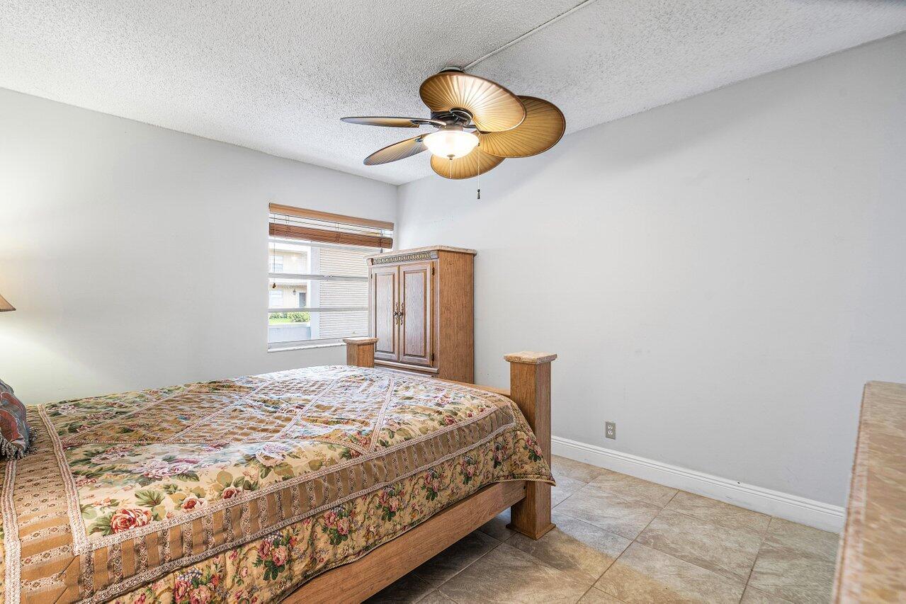 150 Burgandy Way Delray Beach, FL 33484 - Photo 14 of 34 FURNITURE IS NEGOTIABLE