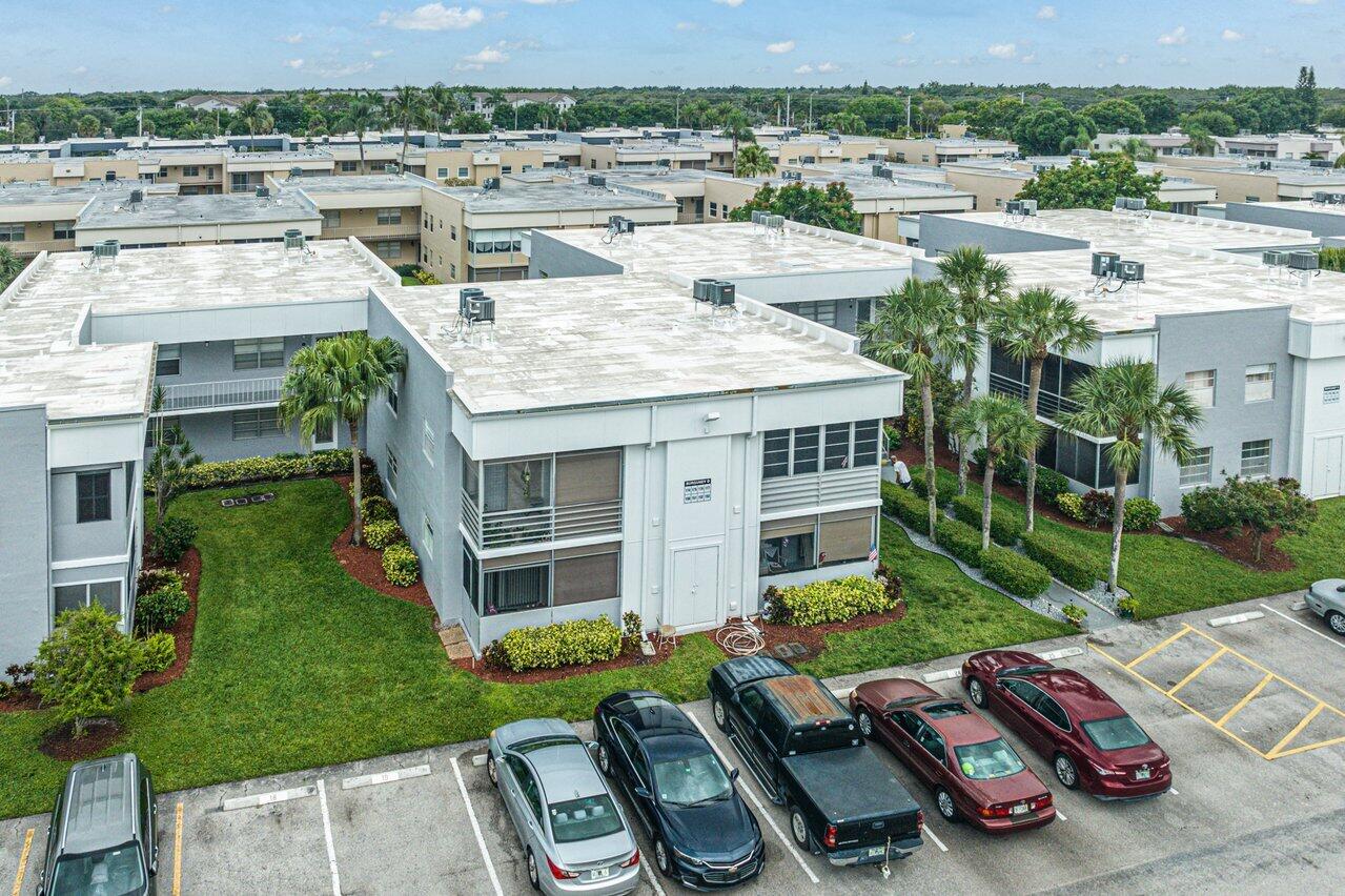150 Burgandy Way Delray Beach, FL 33484 - Photo 25 of 34 QUIET INTERIOR LOCATION