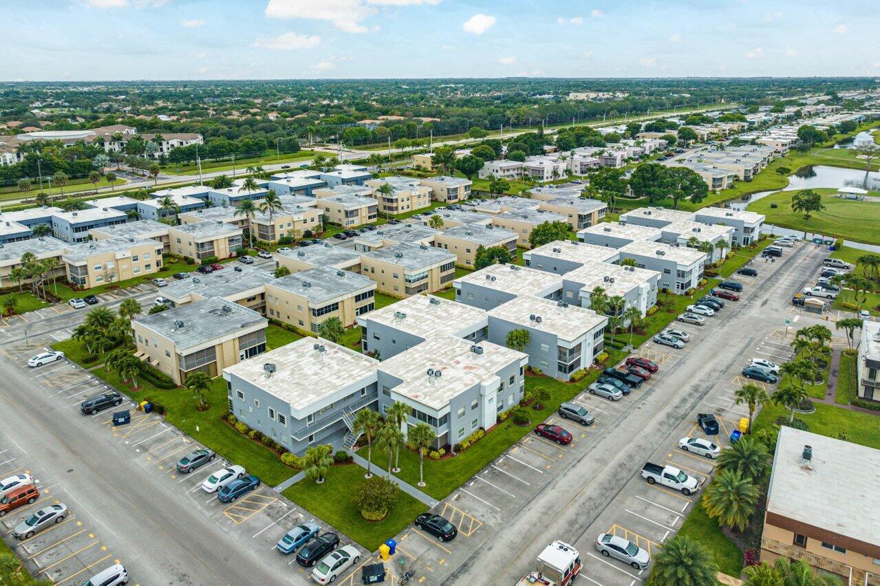 150 Burgandy Way Delray Beach, FL 33484 - Photo 29 of 34 SWIMMING, FITNESS, DINING CLOSE BY