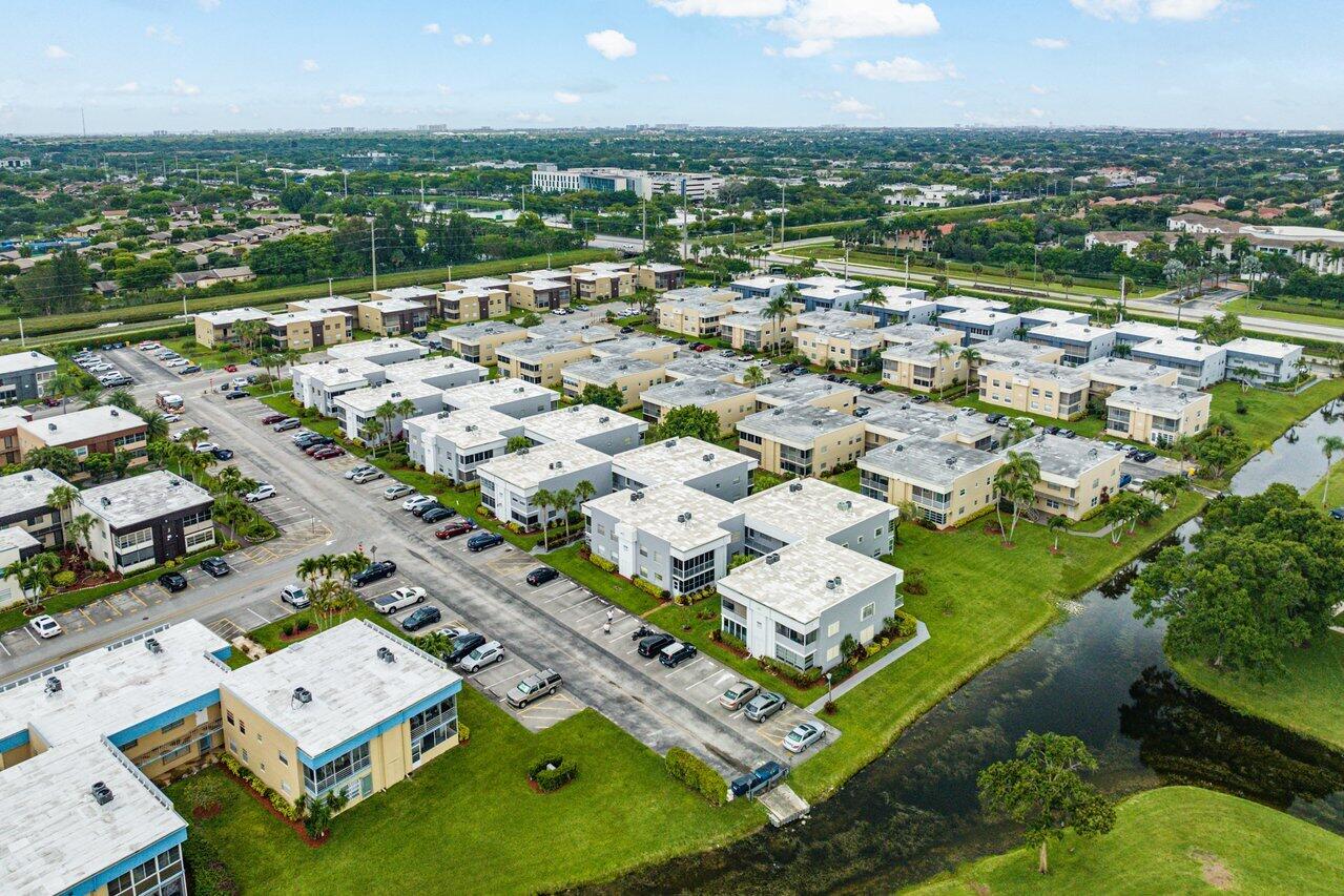 150 Burgandy Way Delray Beach, FL 33484 - Photo 33 of 34 MINUTES FROM EXCITING ATLANTING AVE!