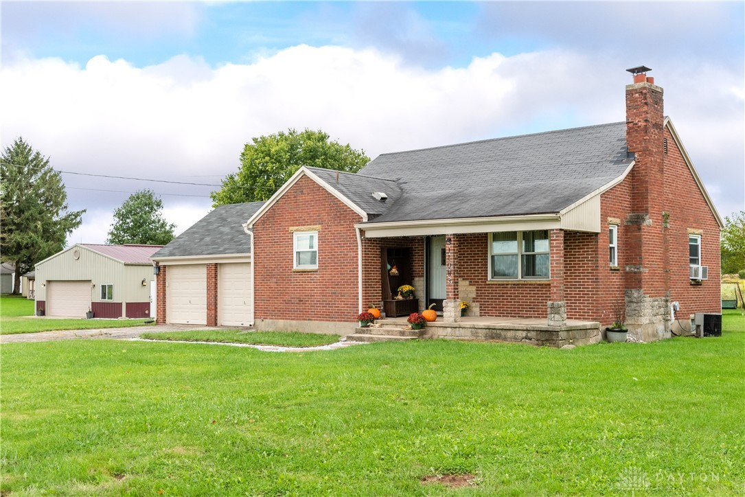 11083 Haber Road Clayton, OH 45322 - Photo 3 of 36