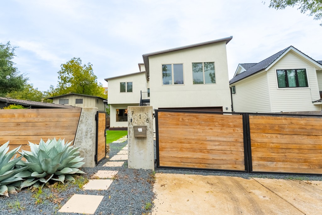 716 Post Oak Street Austin, TX 78704 - Photo 3 of 39