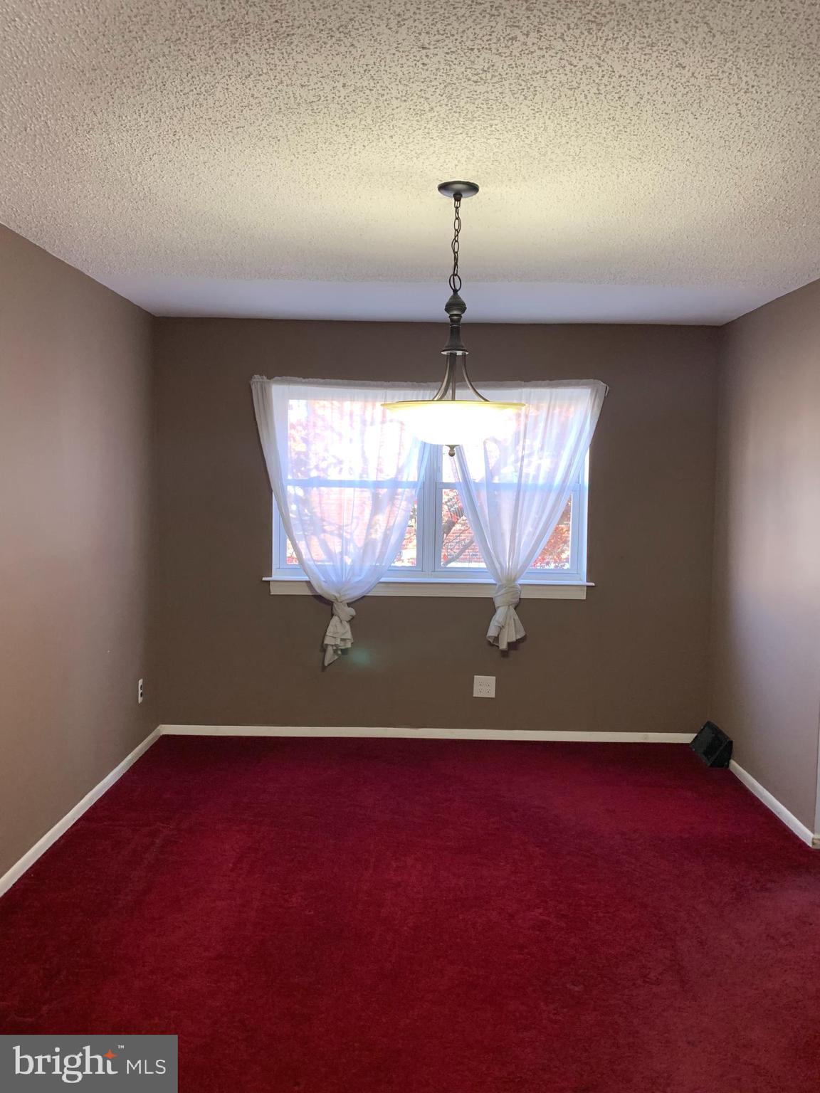 12313 Medford Road Philadelphia, PA 19154 - Photo 8 of 25 Dining Room