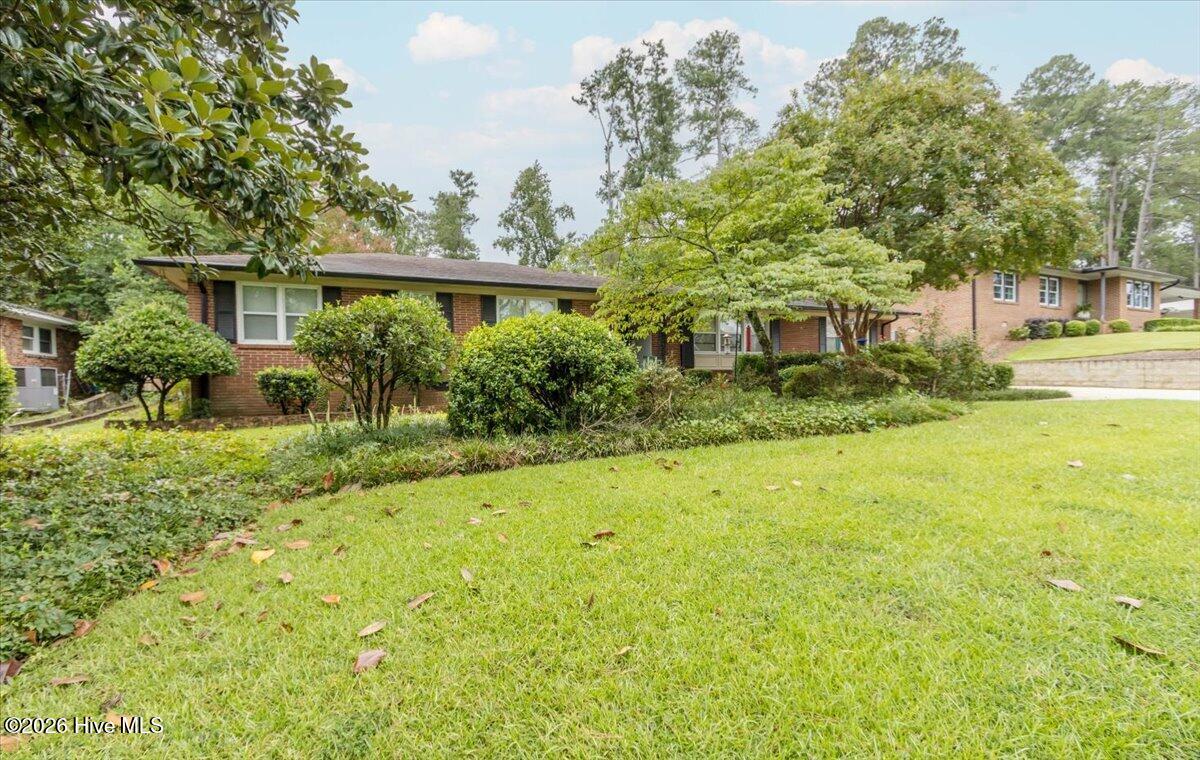 3114 Sussex Road Augusta, GA 30909 - Photo 4 of 49 Gallery Image 4