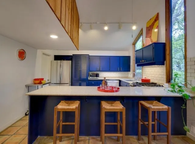 $7,000 | 3 Hull Circle, Austin, TX 78746