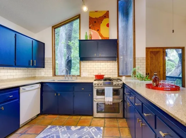 $7,000 | 3 Hull Circle, Austin, TX 78746