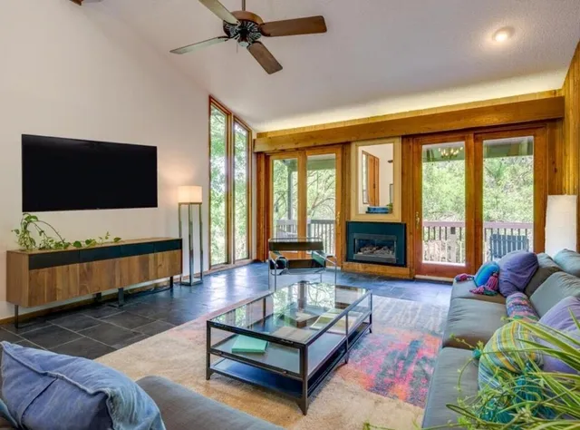 $7,000 | 3 Hull Circle, Austin, TX 78746