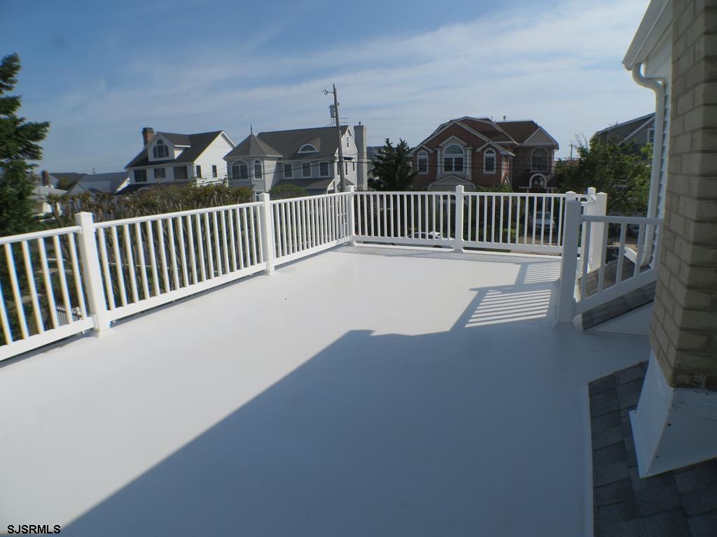 814 Wesley Road Ocean City, NJ 08226 - Photo 23 of 29 a view of a house with a porch