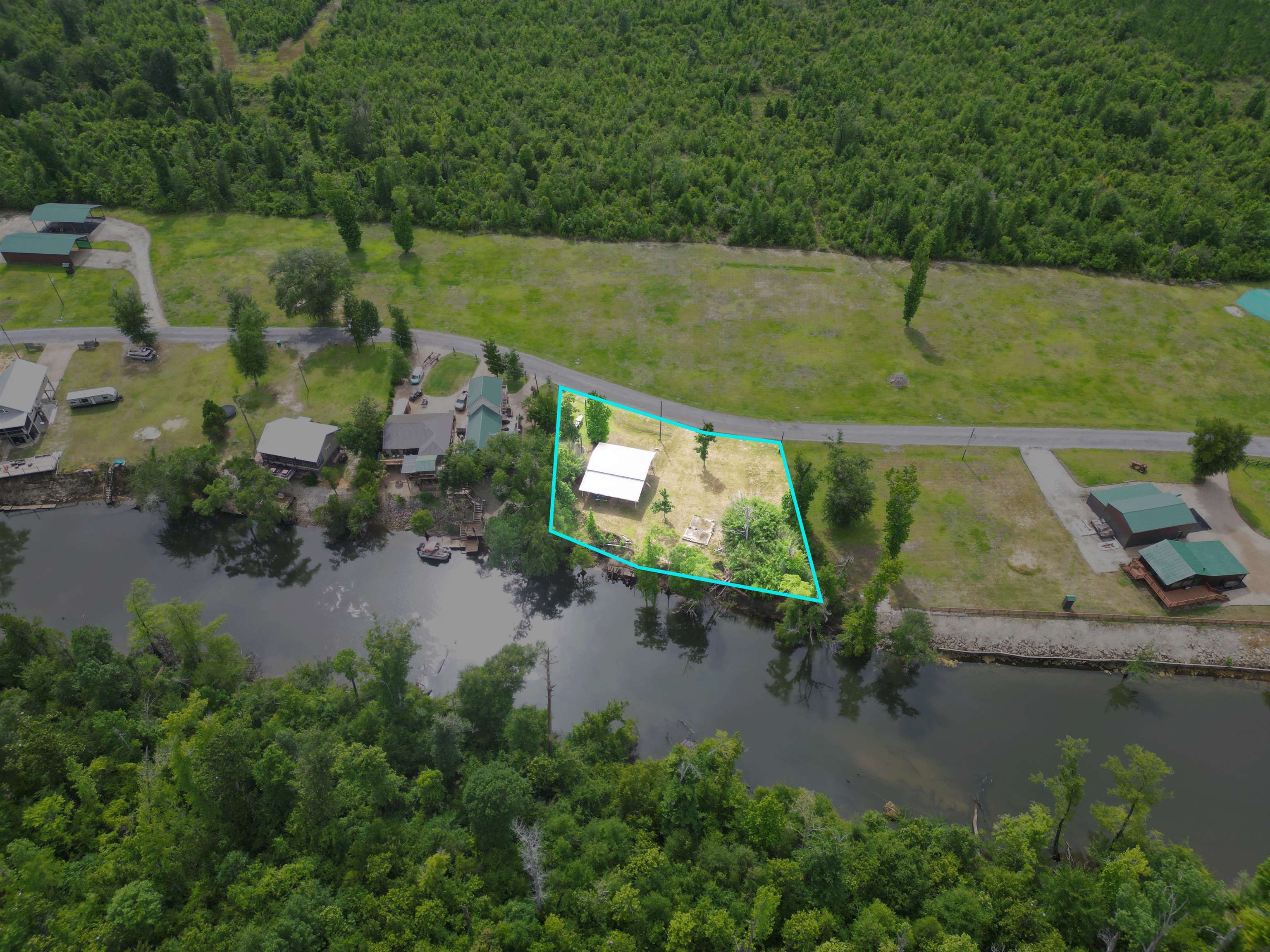 20747 Chipola Heights Road Altha, FL 32421 - Photo 3 of 12