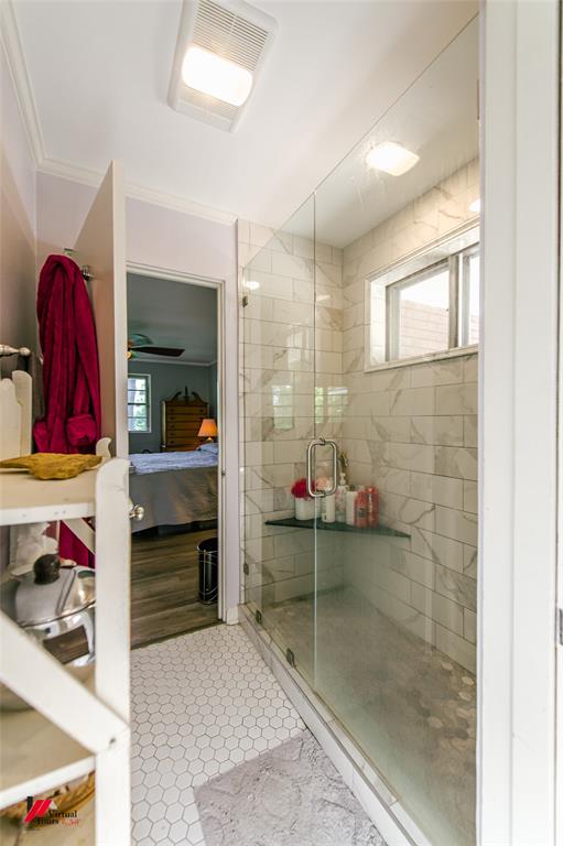 5822 River Road Shreveport, LA 71105 - Photo 21 of 35 a view of utility room