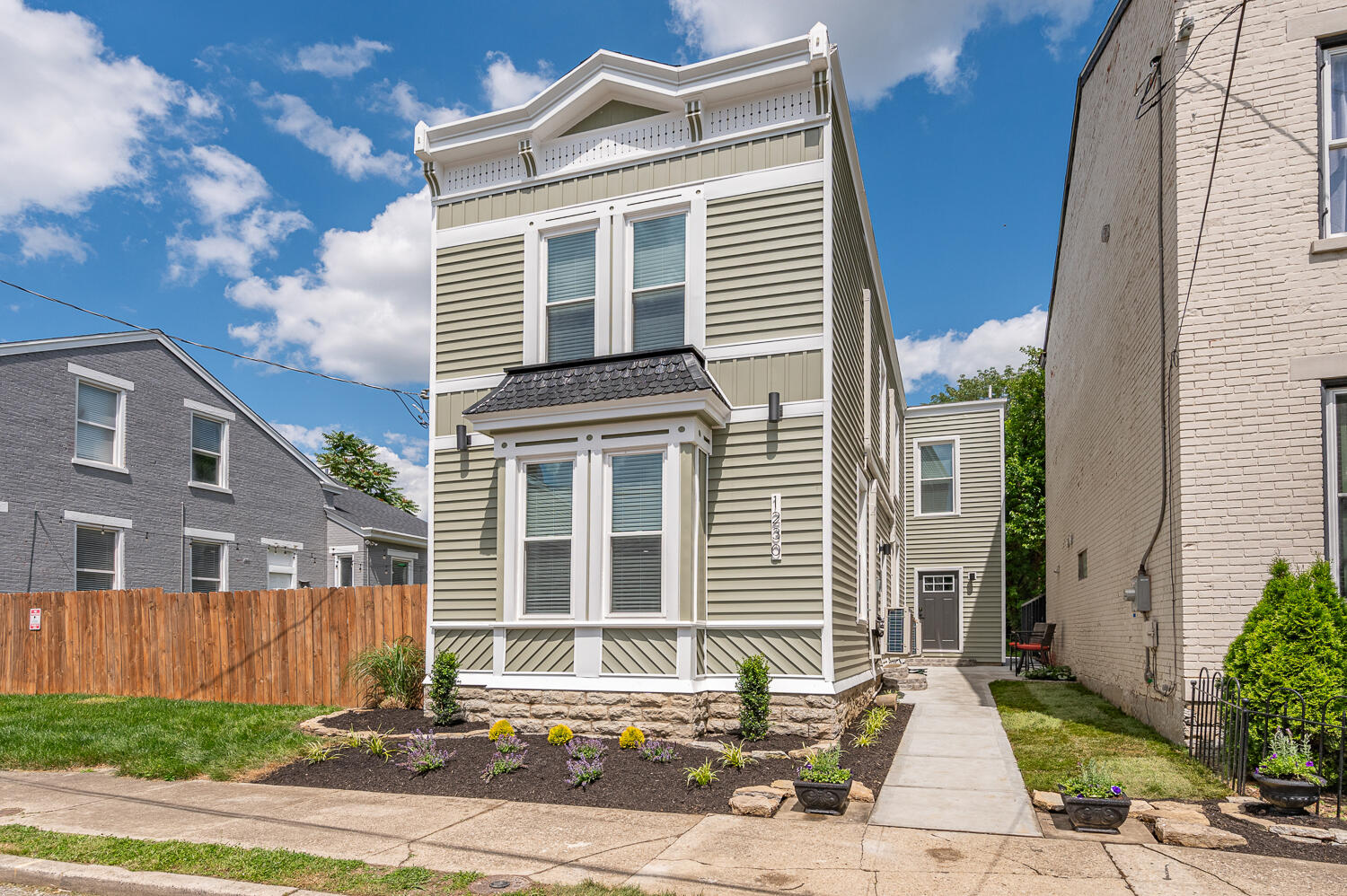 1230 Fisk Street Covington, KY 41011 - Photo 1 of 33 1230_Fisk_Front_003