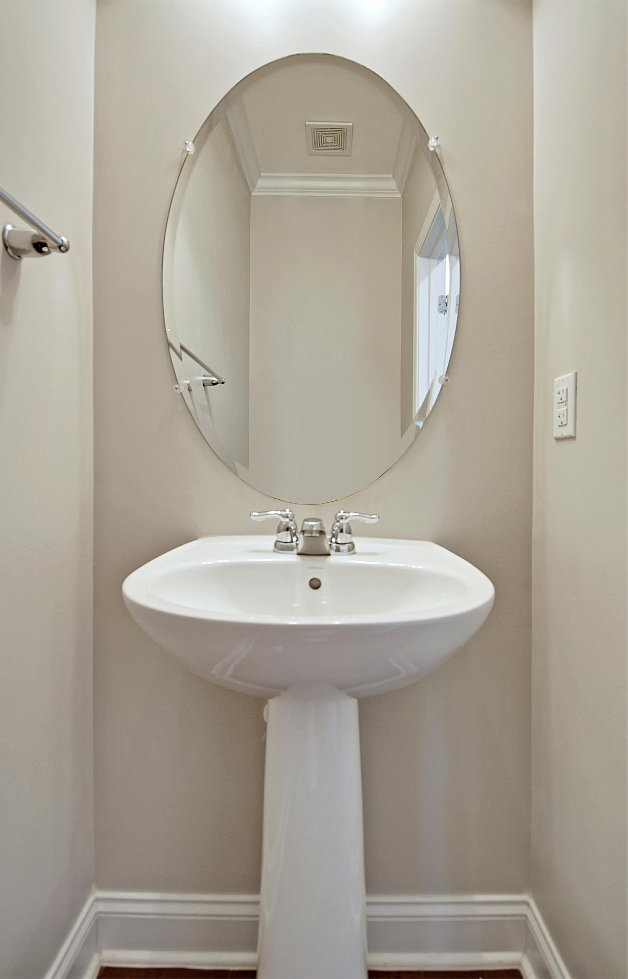2132 Promenade Court Mount Pleasant, SC 29466 - Photo 27 of 33 Powder Room