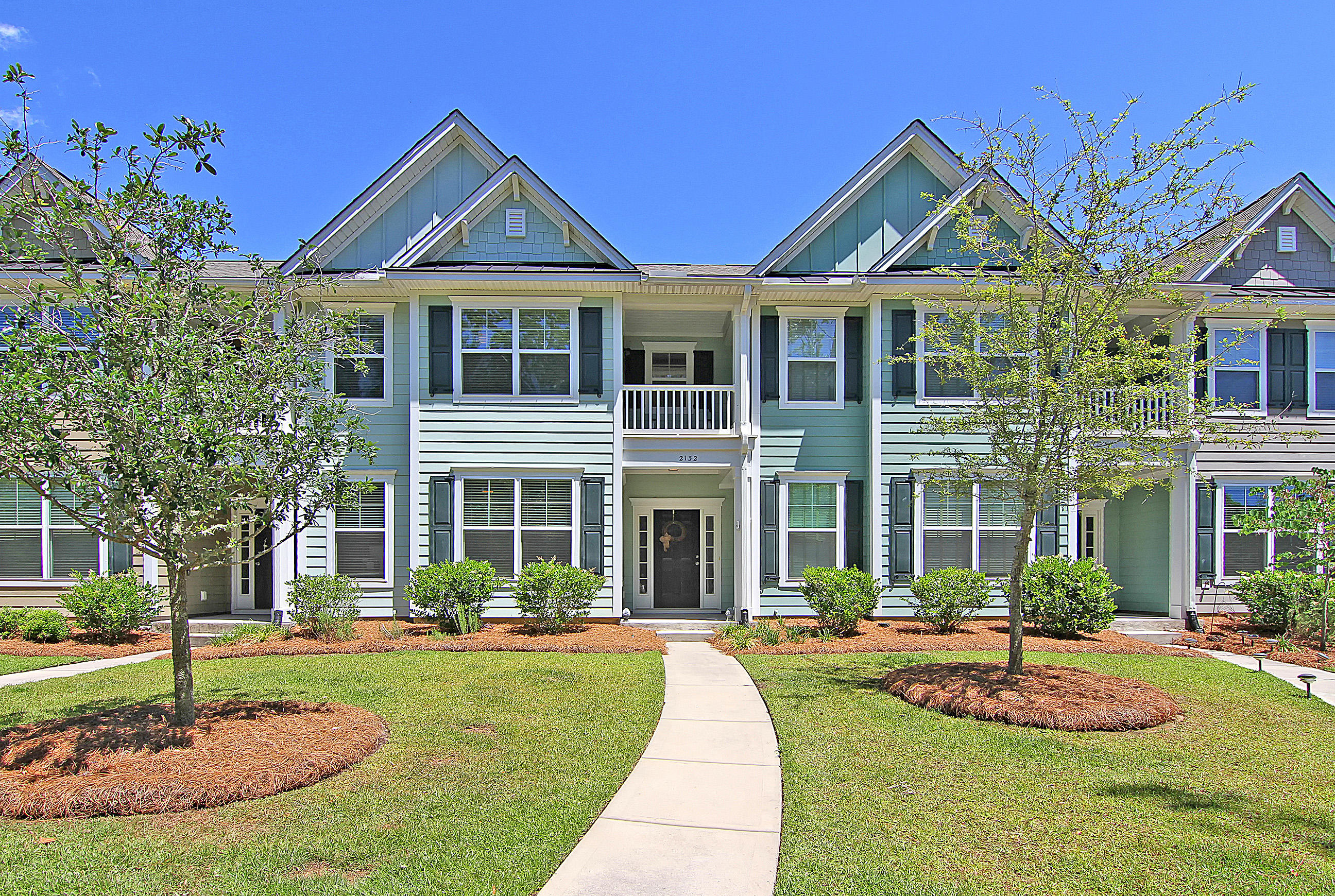 2132 Promenade Court Mount Pleasant, SC 29466 - Photo 3 of 33 Front