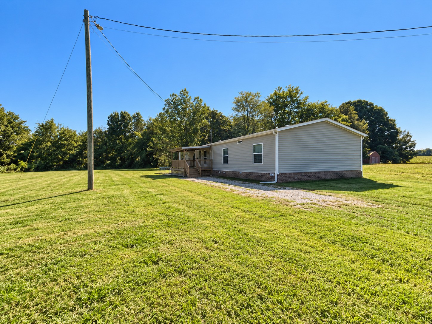 135 Charlie Lewis Road Trenton, TN 38382 - Photo 2 of 6 Gallery Image 2