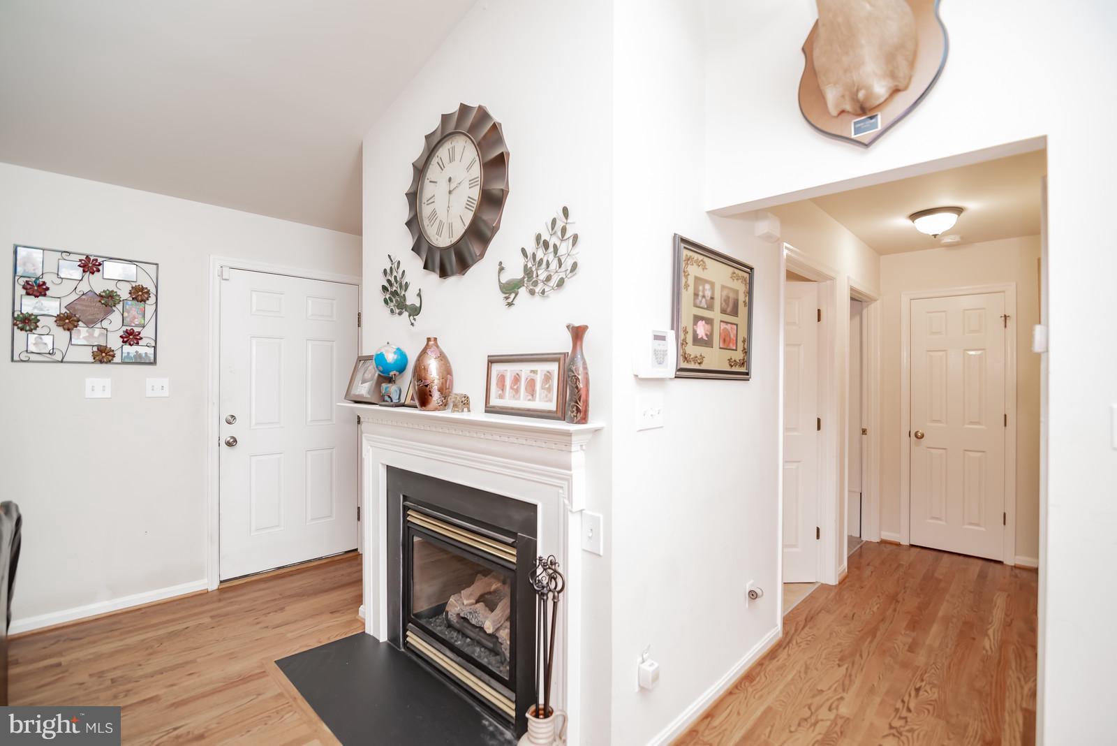 32376 Mt Gideon Road Hanover, VA 23069 - Photo 11 of 25 Living Room