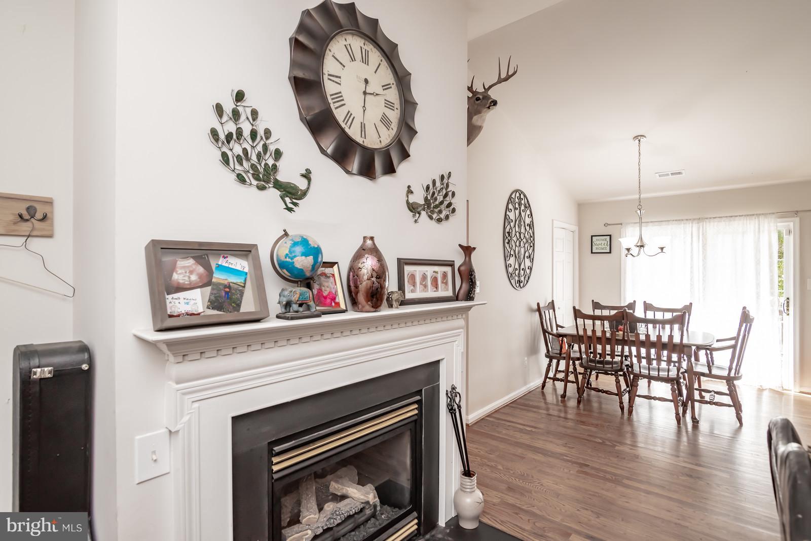 32376 Mt Gideon Road Hanover, VA 23069 - Photo 12 of 25 Living Room