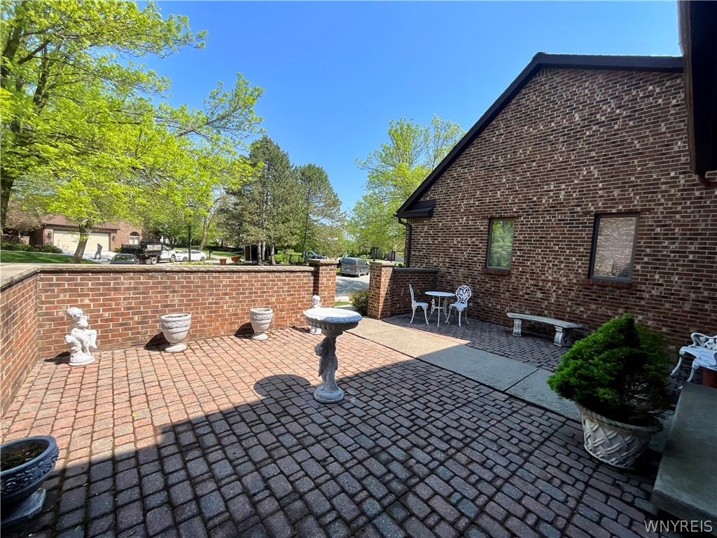 122 Hidden Ridge Common Amherst, NY 14221 - Photo 4 of 26
