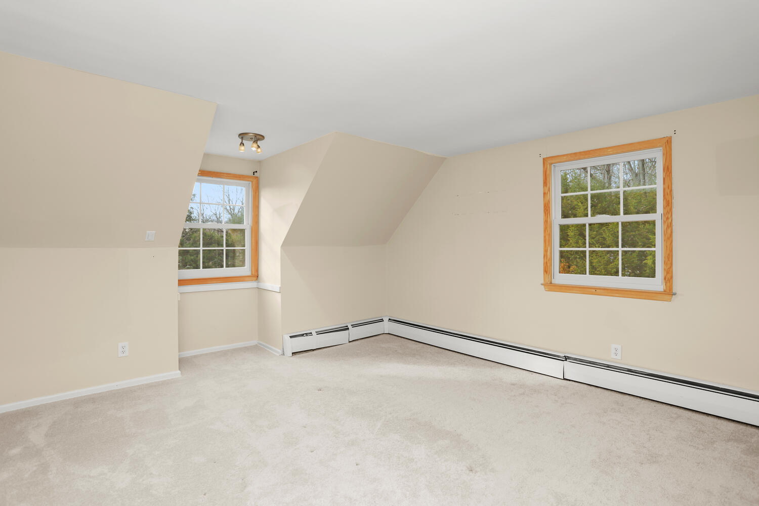 270 Smith Ridge Road New Canaan, CT 06840 - Photo 17 of 36 an empty room with windows