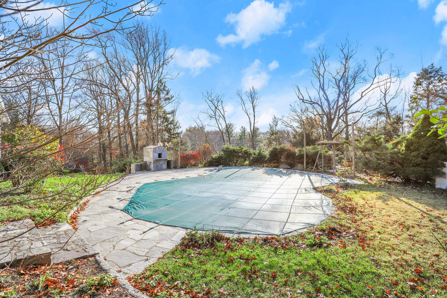 270 Smith Ridge Road New Canaan, CT 06840 - Photo 32 of 36 a view of a yard with large trees