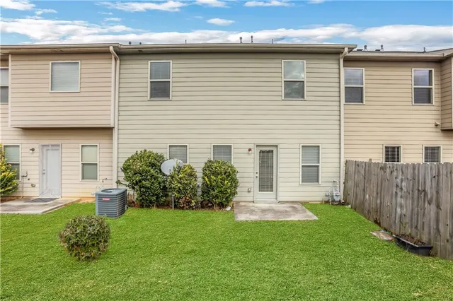 $2,200 | 2526 Morgan Chase Drive, Buford, GA 30519