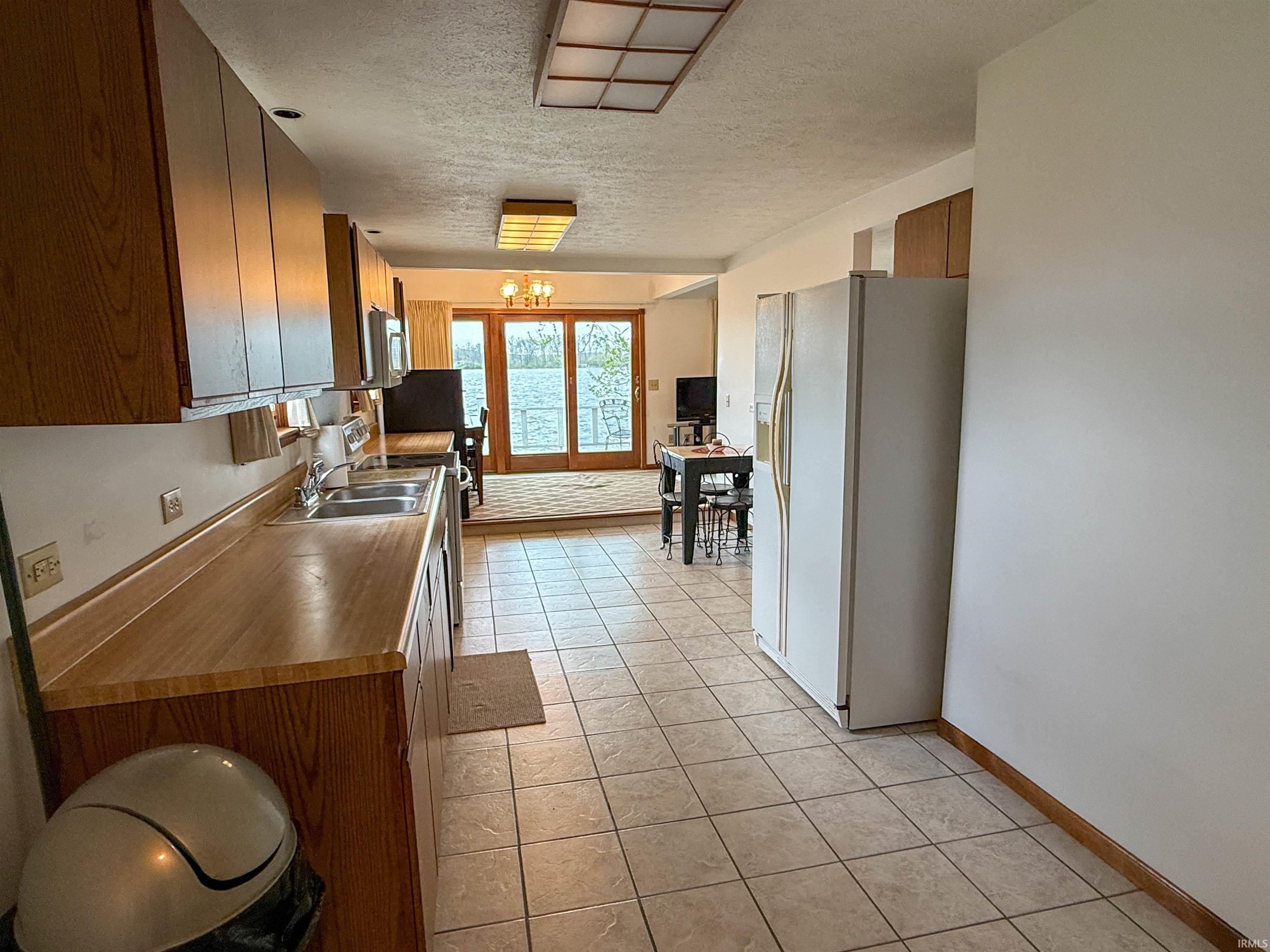 1622 Bessmore Park Road Rochester, IN 46975 - Photo 6 of 32