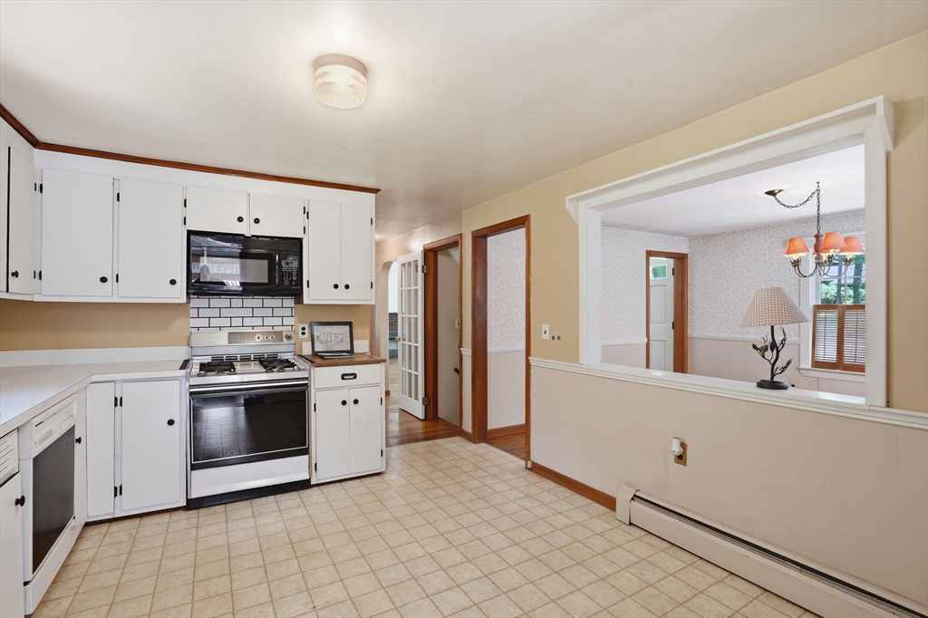 33 Cold Spring Road Westford, MA 01886 - Photo 13 of 42