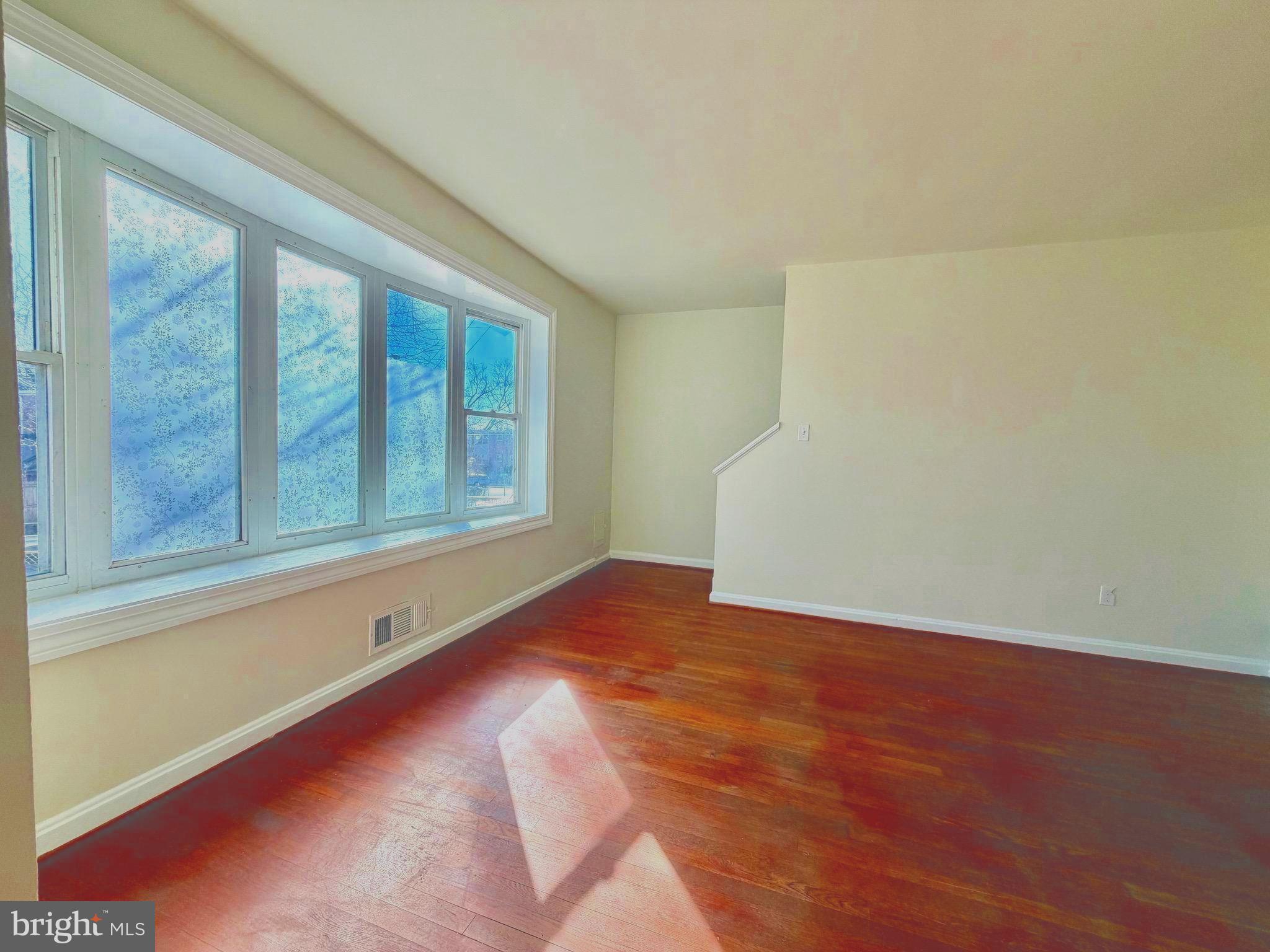 8404 12th Avenue Silver Spring, MD 20903 - Photo 3 of 30 Gallery Image 3
