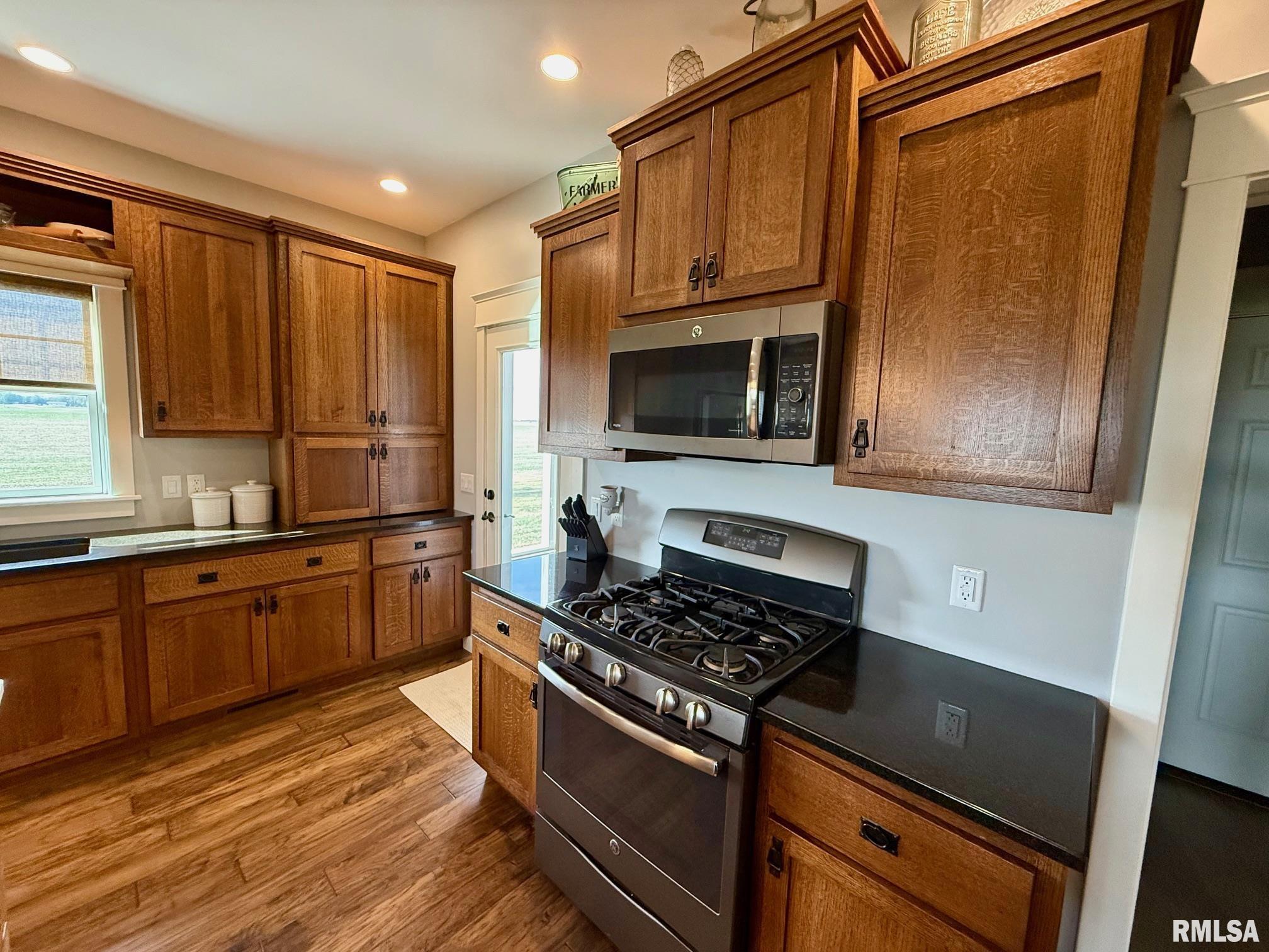 9995 Salisbury Road Pleasant Plains, IL 62677 - Photo 11 of 57 Gallery Image 11