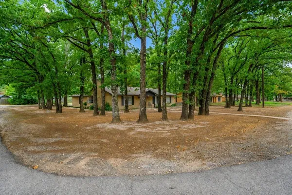 $275,000 | 508 Warren Drive, Edgewood, TX 75117