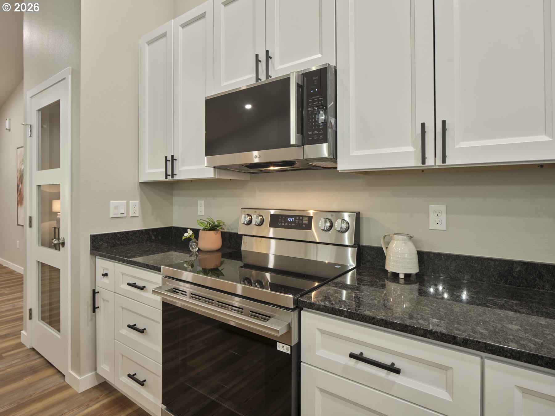 609A West Forest Napavine Road, Unit B Chehalis, WA 98532 - Photo 12 of 39 Kitchen