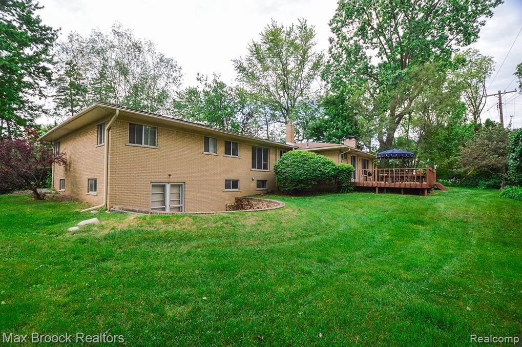 2180 West Avon Road Rochester, MI 48309 - Photo 22 of 23 DSC_0218.JPG