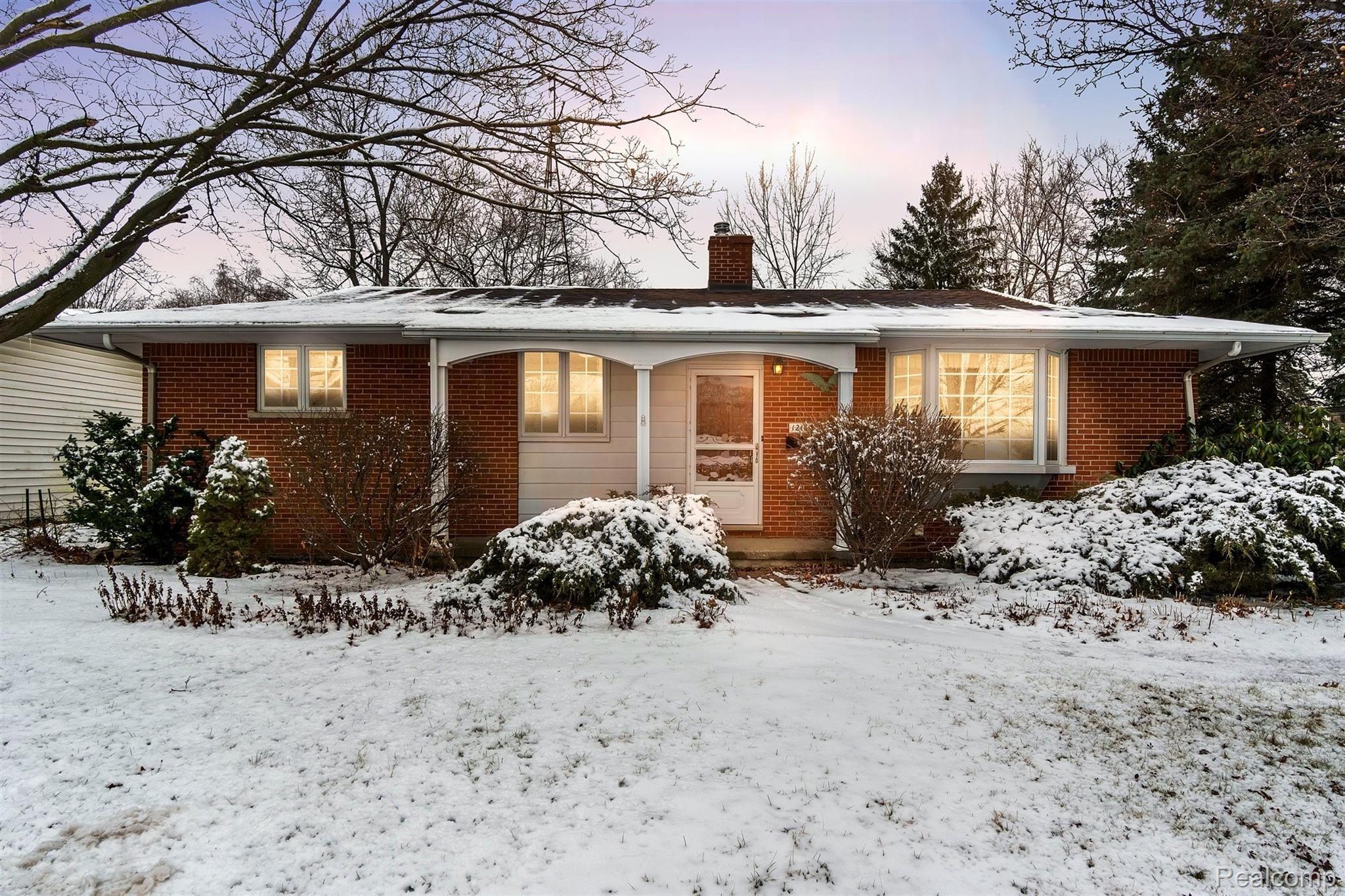 1216 State Road Fenton, MI 48430 - Photo 1 of 42 01-1216 State Rd-1.jpg