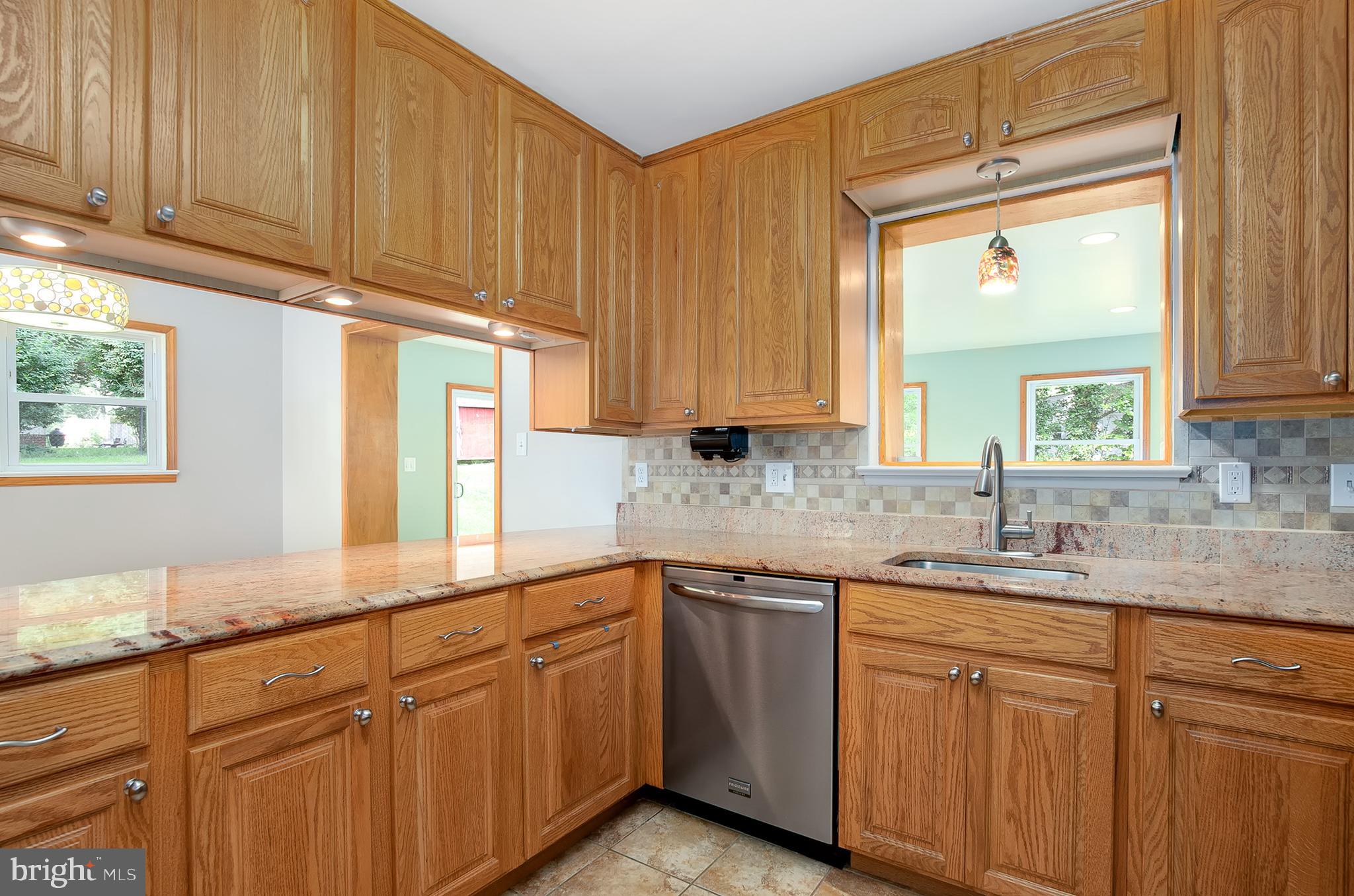 5201 Garner Street Springfield, VA 22151 - Photo 12 of 34