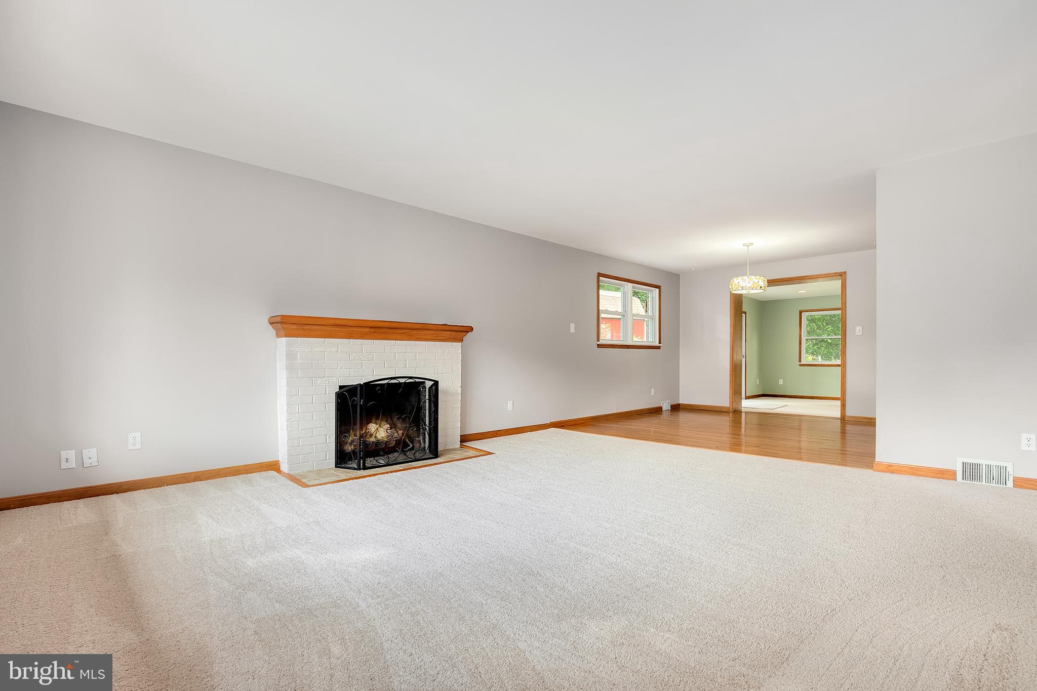 5201 Garner Street Springfield, VA 22151 - Photo 5 of 34