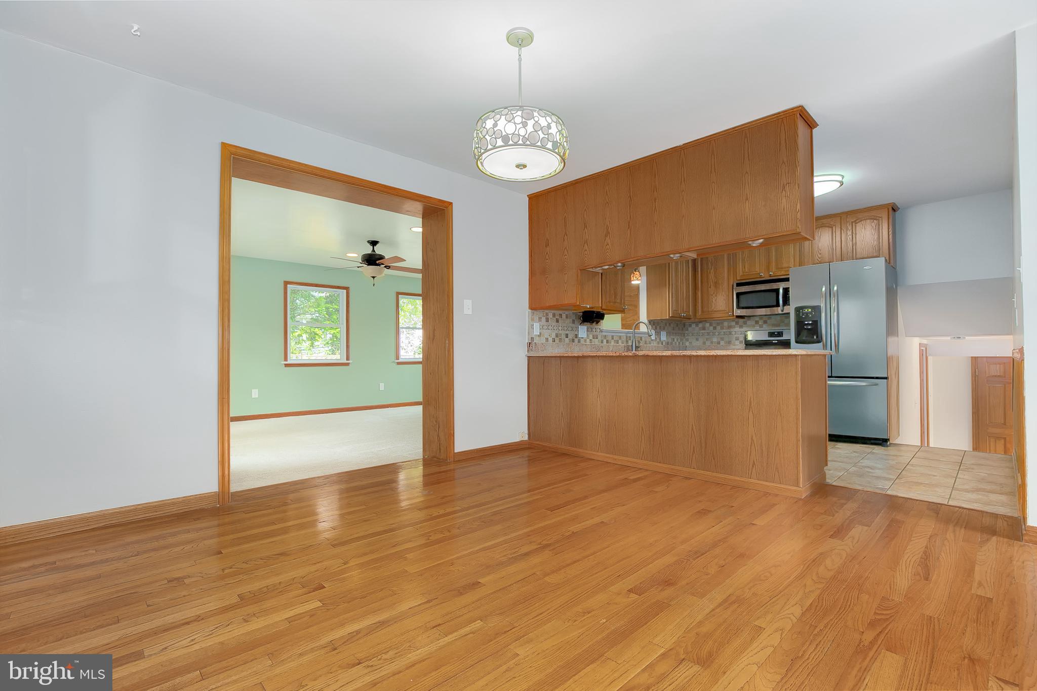 5201 Garner Street Springfield, VA 22151 - Photo 7 of 34