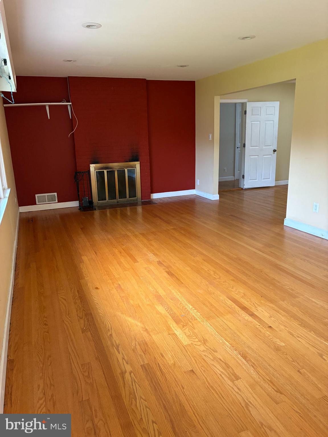 6501 Terry Drive Springfield, VA 22150 - Photo 3 of 10