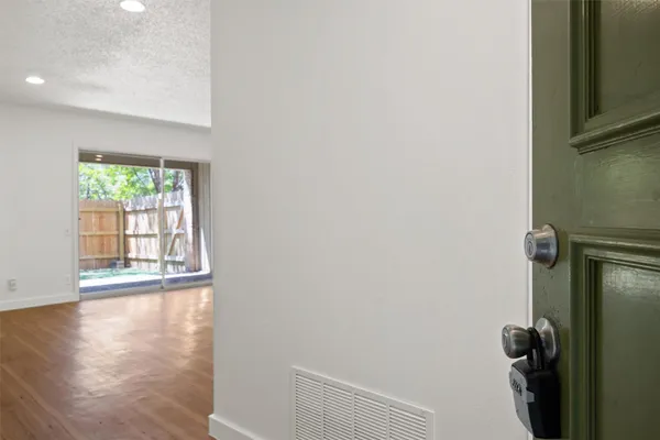 $2,150 | 620 South 1st Street, Unit 116, Austin, TX 78704