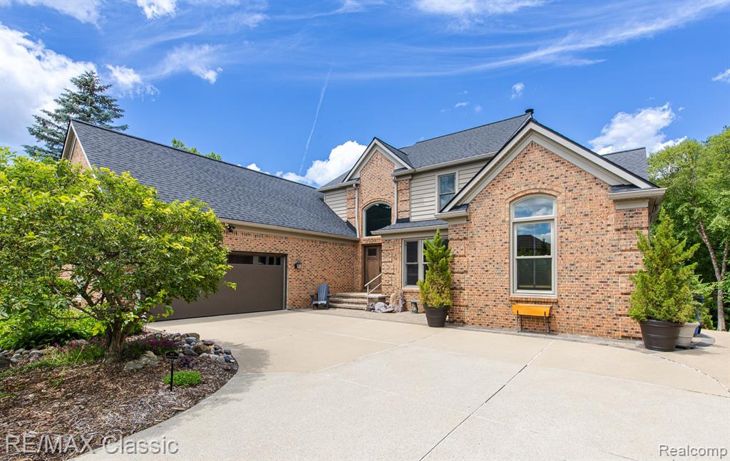 3790 Deer Springs Drive Rochester, MI 48306 - Photo 2 of 51