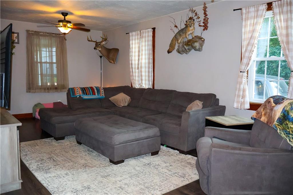 382 Donnellville Road Natrona Heights, PA 15065 - Photo 8 of 25 living room to the right upon entry