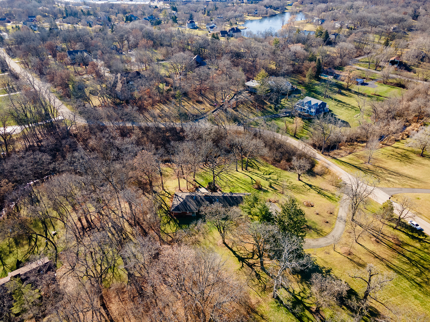 21071 North Valley Road Kildeer, IL 60047 - Photo 33 of 34 a view of a city