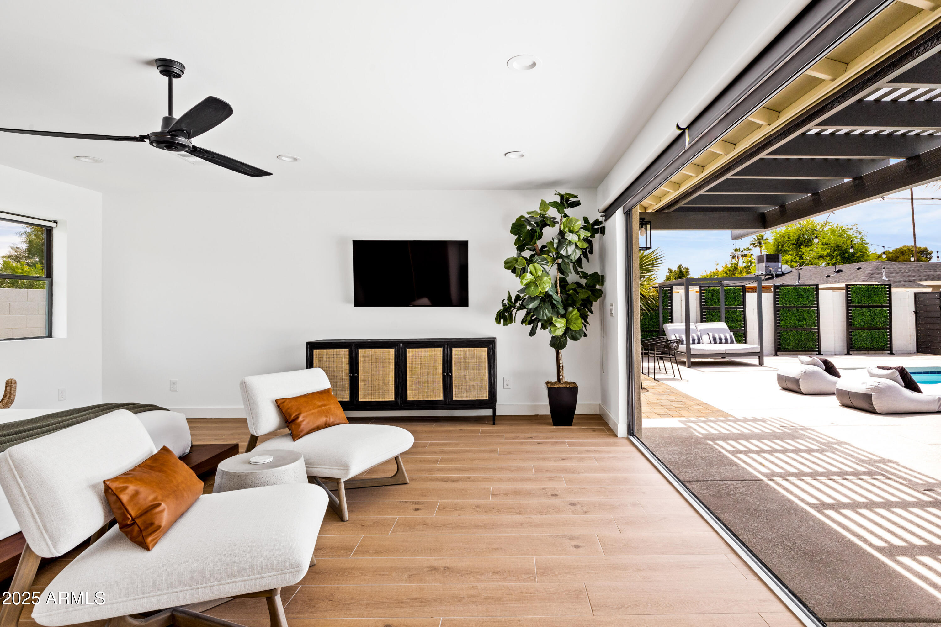 1609 West State Avenue Phoenix, AZ 85021 - Photo 15 of 55 14