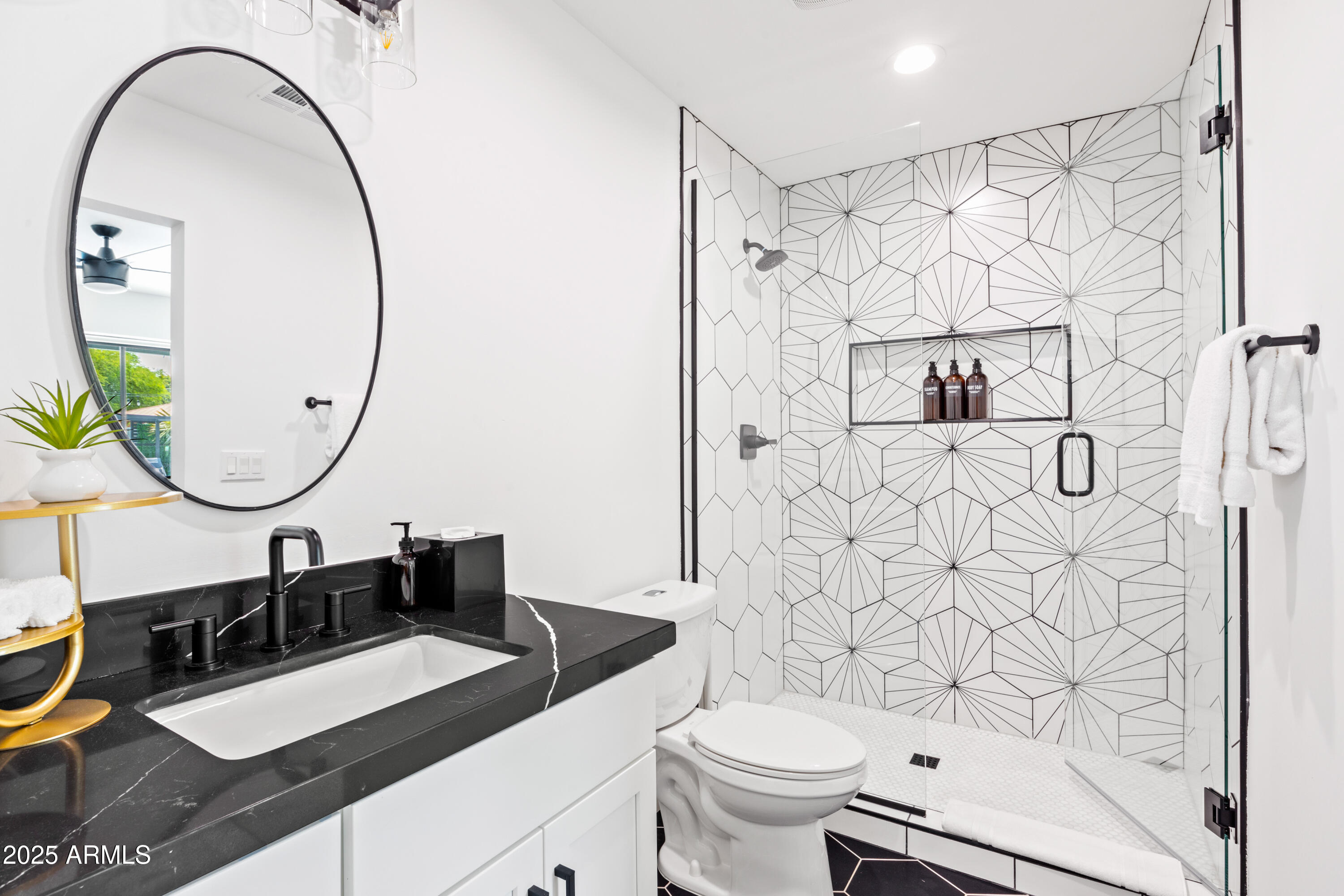 1609 West State Avenue Phoenix, AZ 85021 - Photo 23 of 55 22