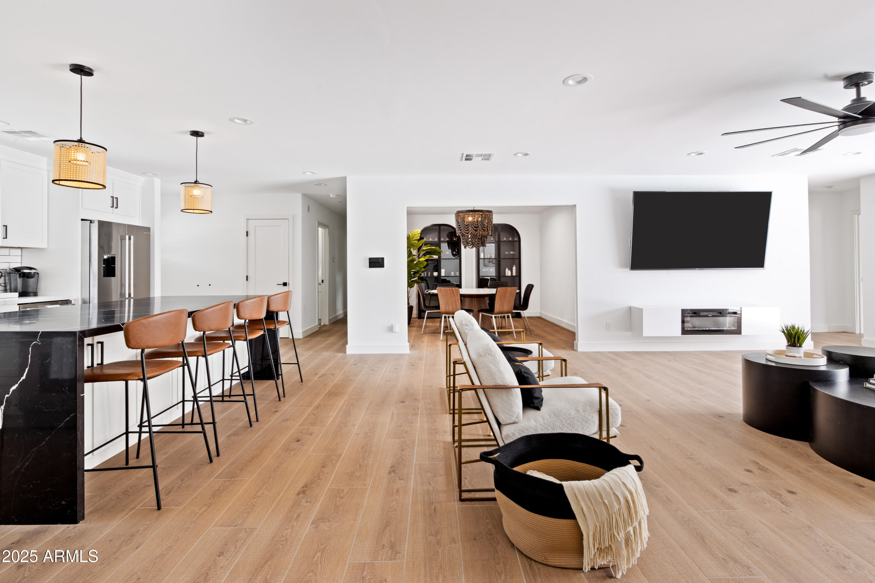 1609 West State Avenue Phoenix, AZ 85021 - Photo 7 of 55 6