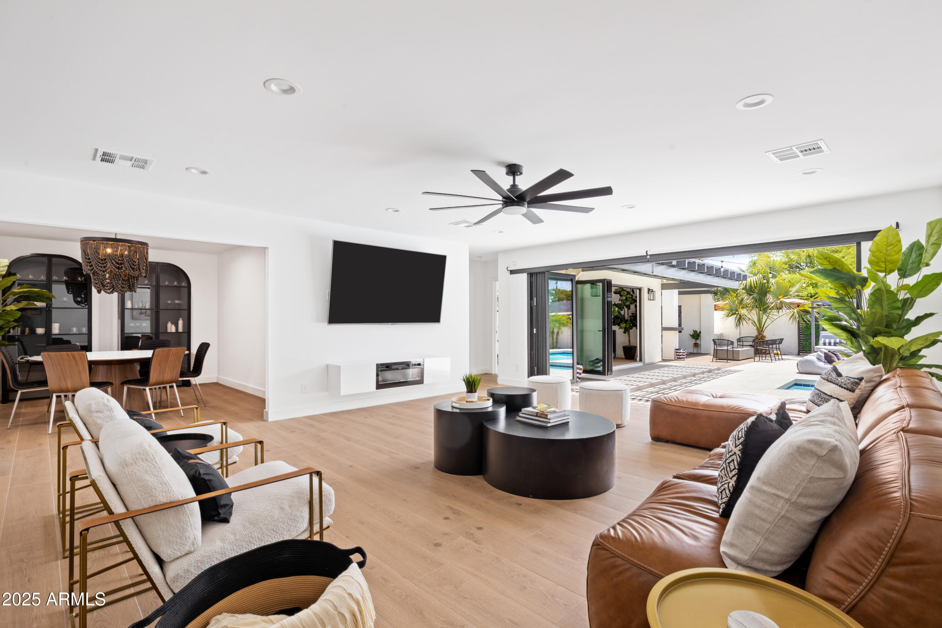 1609 West State Avenue Phoenix, AZ 85021 - Photo 10 of 55 8