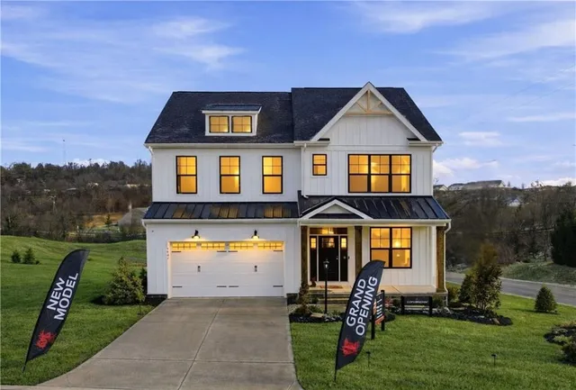 $949,900 | 5002 Parkside Drive, Oakdale, PA 15071