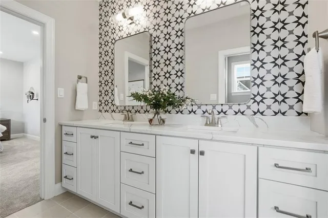 $949,900 | 5002 Parkside Drive, Oakdale, PA 15071