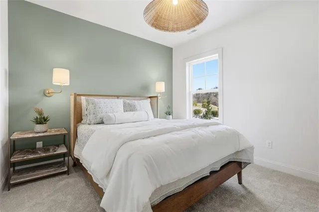 $949,900 | 5002 Parkside Drive, Oakdale, PA 15071